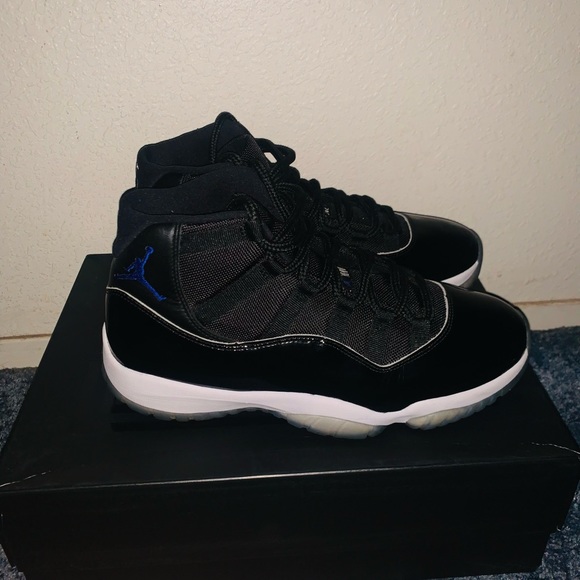 Jordan 11s space jams